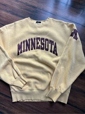 University of Minnesota crewneck sweatshirt